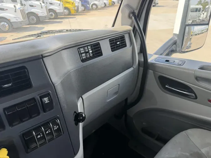2019 Peterbilt 579