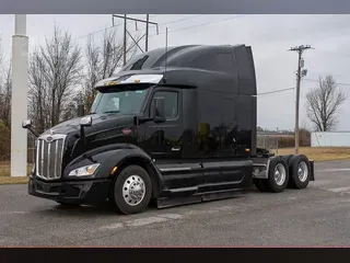 2023 PETERBILT 579