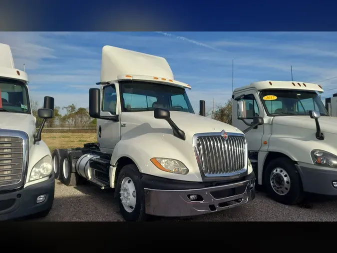 2019 NAVISTAR INTERNATIONAL LT625 DAYCAB T/A525dcf8d81442308dc9f83325ea3652e