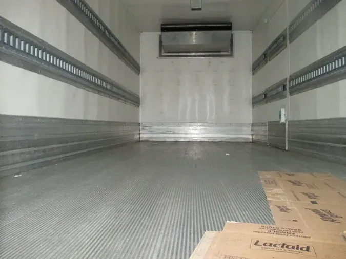 2017 INTERNATIONAL 4300