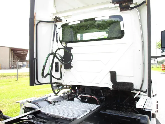 2020 International LT625
