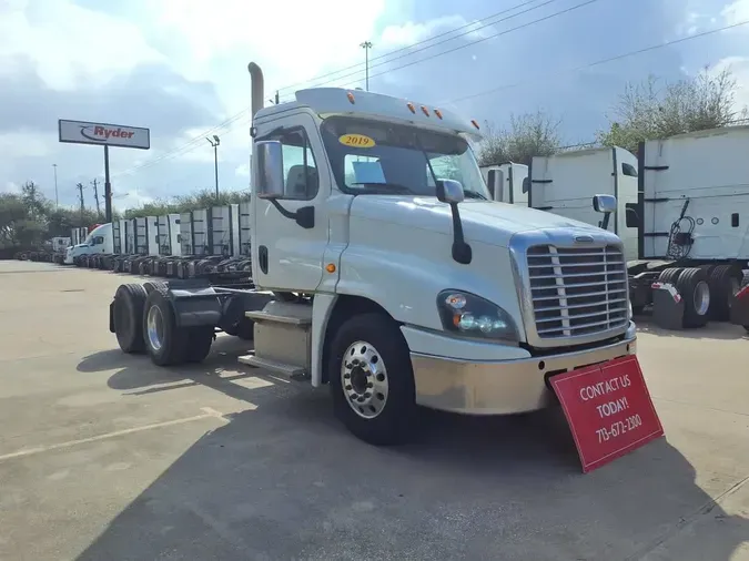 2019 FREIGHTLINER/MERCEDES CASCADIA 125