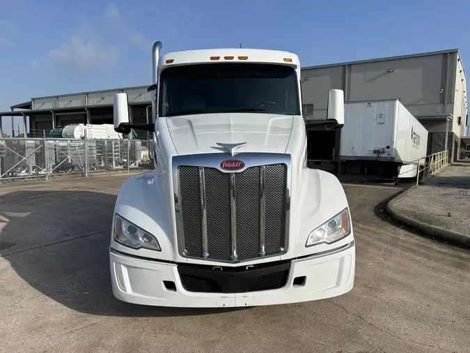 2023 Peterbilt 579