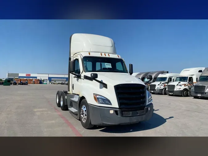 2021 Freightliner Cascadia 126527215021467013c7ee5e7bb01147927