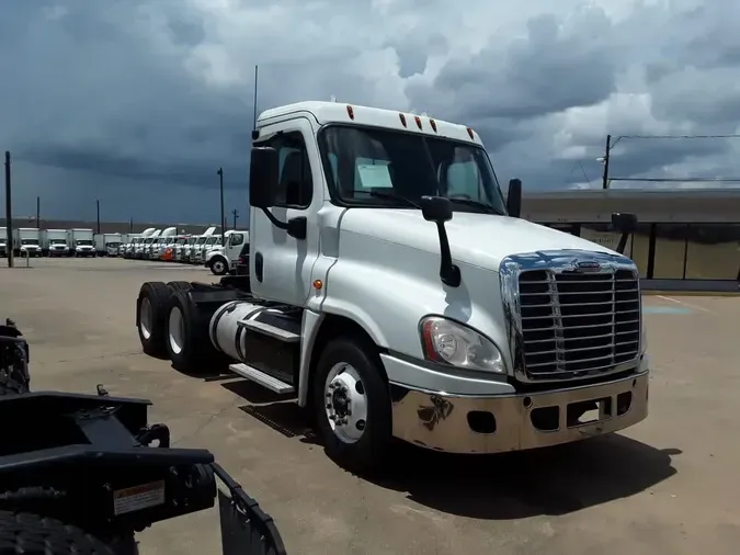 2016 FREIGHTLINER CASCADIA 125
