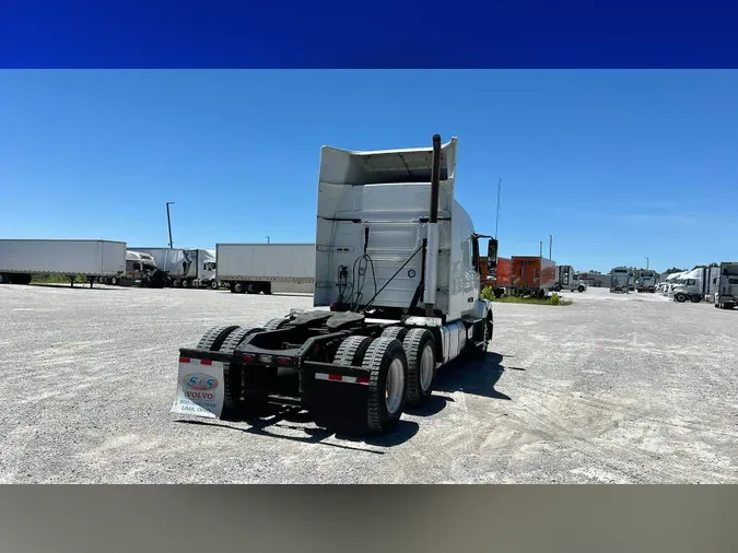 2016 Volvo VNL 740