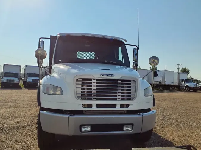 2018 FREIGHTLINER M2 106