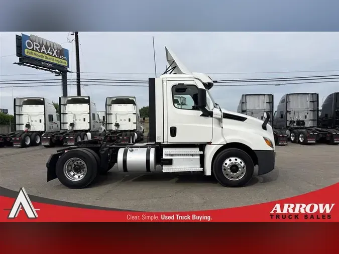 2023 FREIGHTLINER CA126
