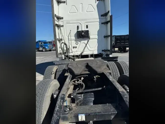 2020 Freightliner Cascadia