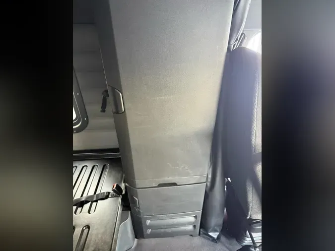 2023 FREIGHTLINER CASCADIA 126