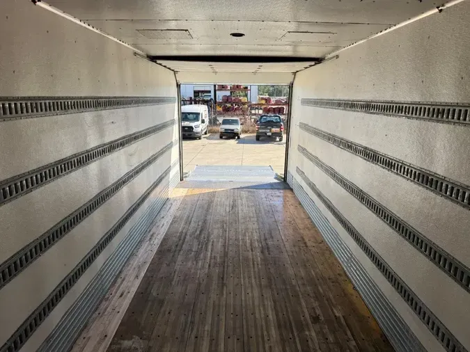 2020 Peterbilt 337528a01cb0afc72a02b1a63515ec52311