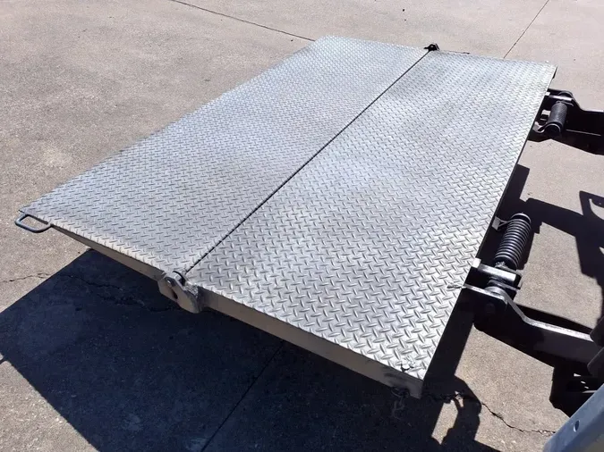 2018 NAVISTAR INTERNATIONAL 4300 LP