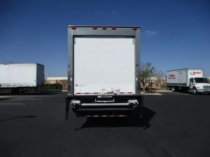 2018 FREIGHTLINER/MERCEDES M2 106
