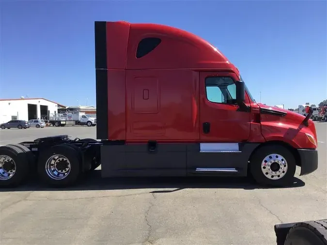 2019 FREIGHTLINER CASCADIA