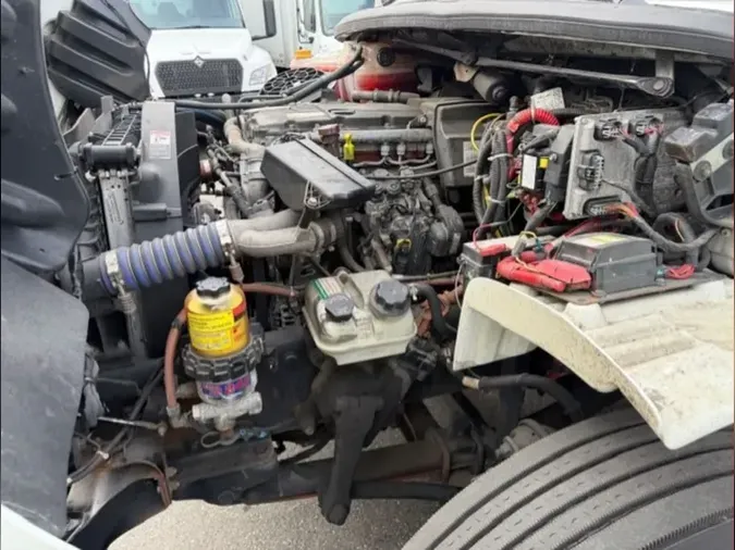 2020 FREIGHTLINER/MERCEDES M2 106