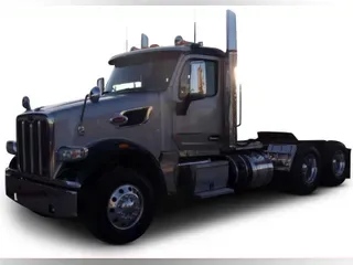 2020 Peterbilt 567