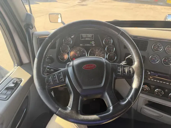 2021 Peterbilt 579