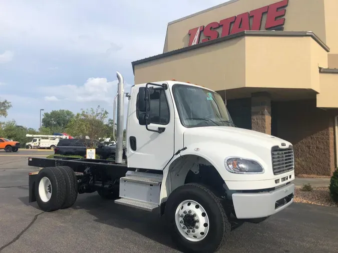 2024 Freightliner M2 106 4x4529906e011159732ed9ace78f9731057