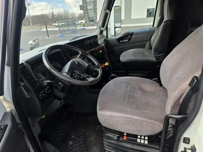 2022 International LT625