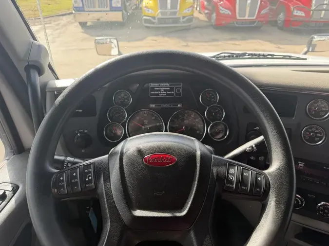2020 Peterbilt 57952a102e89157f288447ecd100a2054af