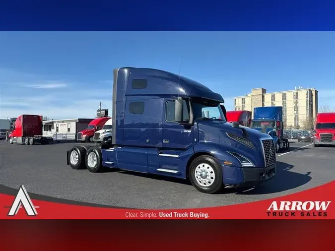 2022 VOLVO VNL760