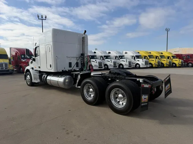 2020 Peterbilt 57952a324440f18b48a71d19db08d2e6fc1
