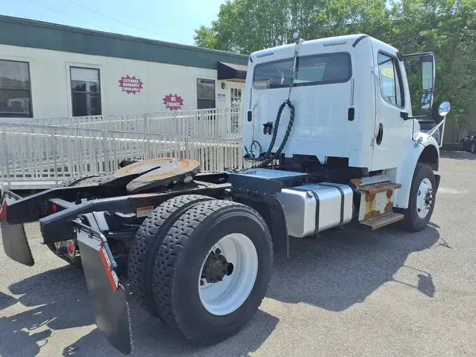 2018 FREIGHTLINER/MERCEDES M2 106
