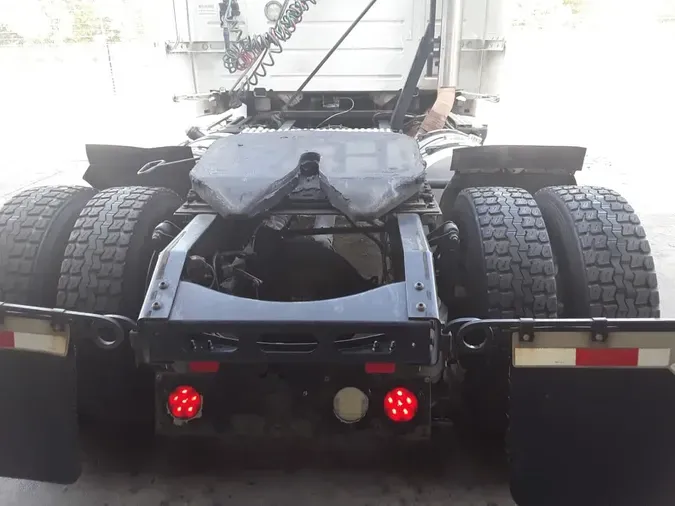 2019 VOLVO VNR42T 300