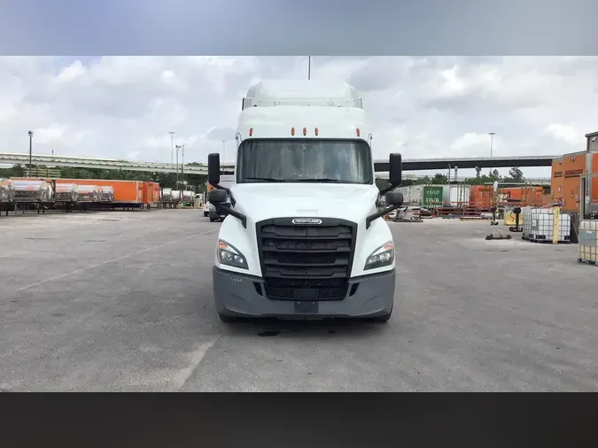 2020 Freightliner Cascadia