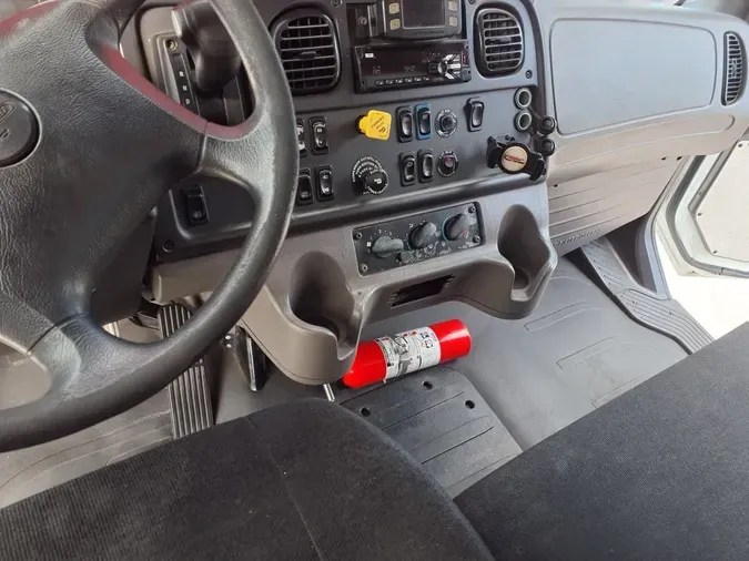 2019 FREIGHTLINER/MERCEDES M2 106