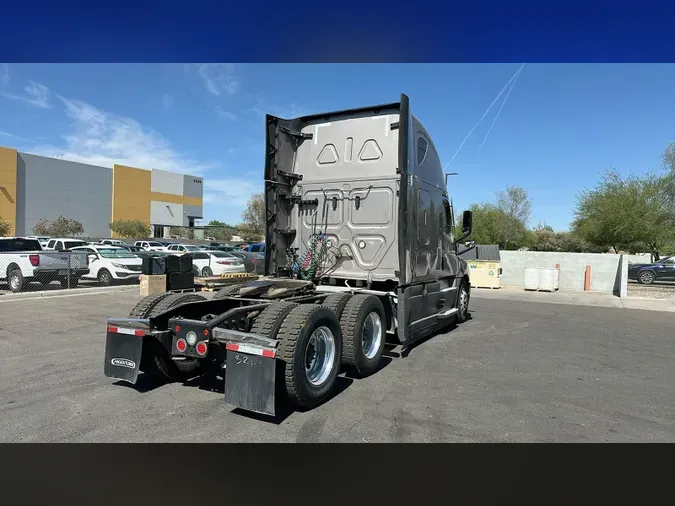 2024 Freightliner Cascadia 12652a758d42e63fc1b2d17c1a666128c3f