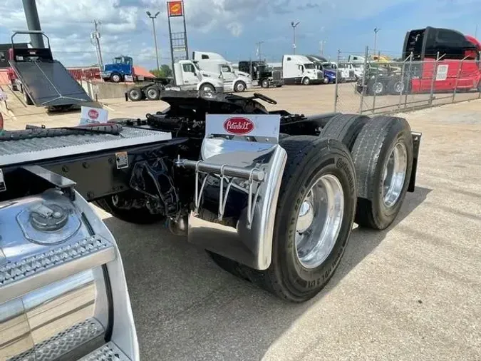 2024 Peterbilt 389
