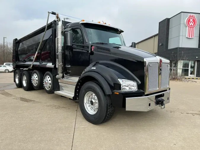 2026 Kenworth T880