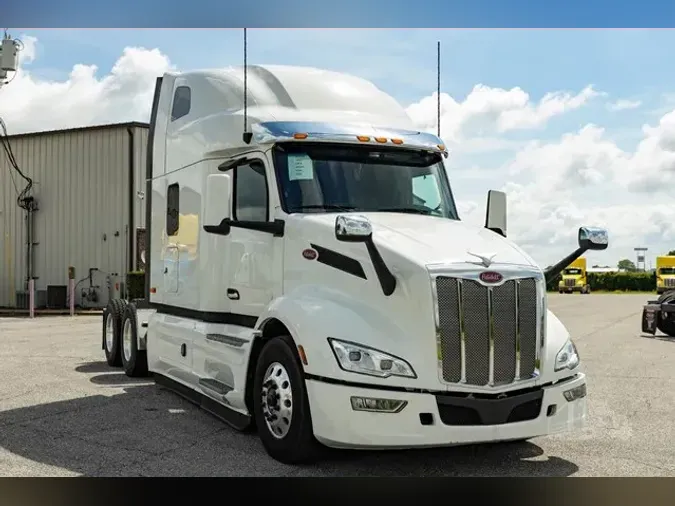 2022 PETERBILT 579