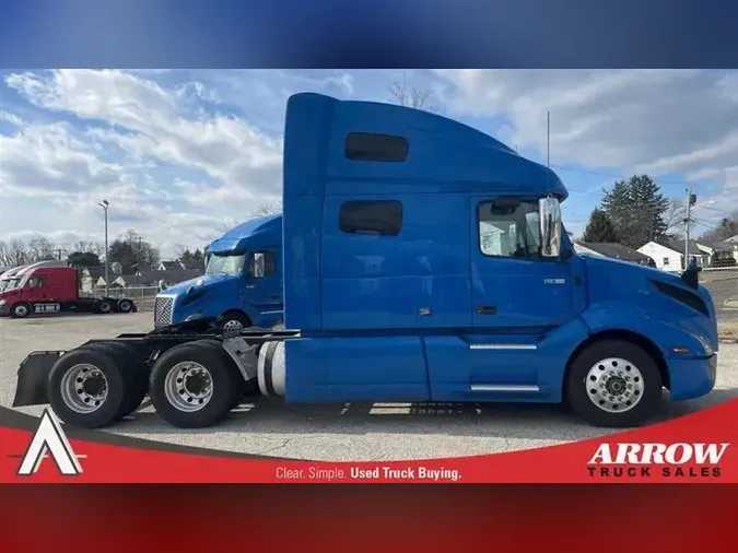 2020 VOLVO VNL760