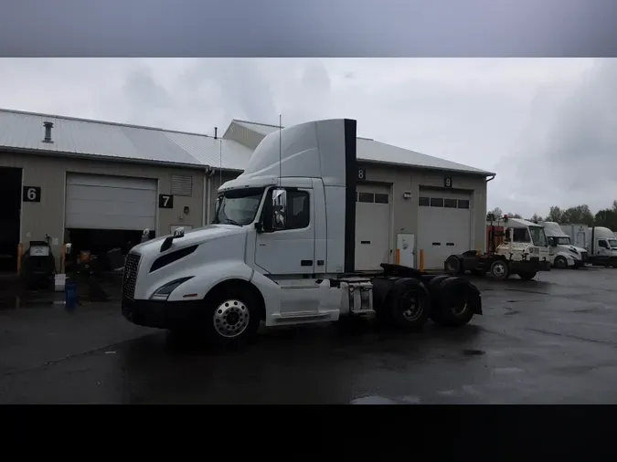2019 Volvo VNL300