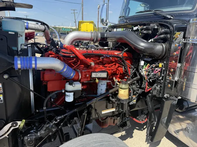 2022 Peterbilt 38952b3912c79f95e3a25484db6f22af33e