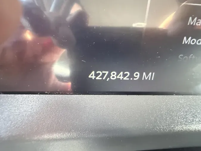 2023 Peterbilt 579