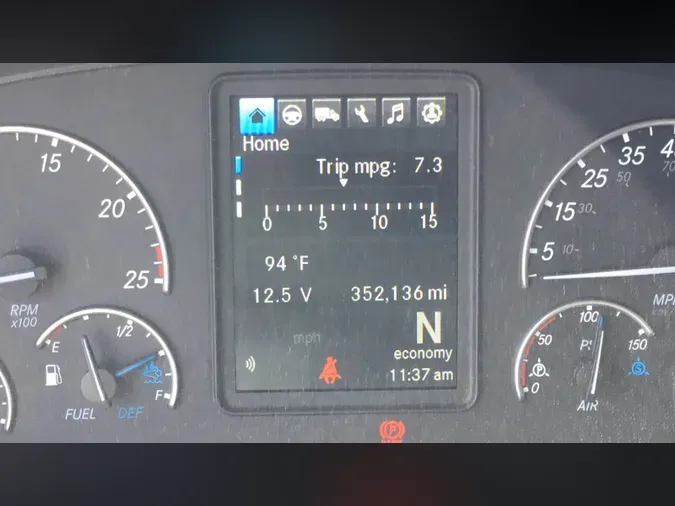 2022 Freightliner Cascadia 126