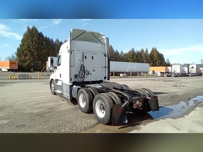 2021 Freightliner Cascadia 12652b4c89175d104a7c6f84db2d5d83a5d