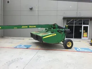 2011 John Deere 946