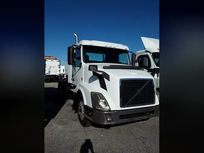 2018 VOLVO VNL64TRACTOR