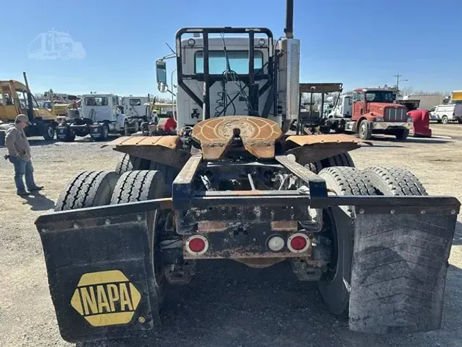 2009 MACK GRANITE GU713