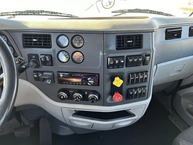2021 Peterbilt 567