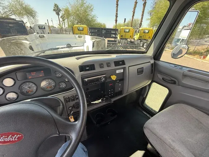 2019 Peterbilt 330