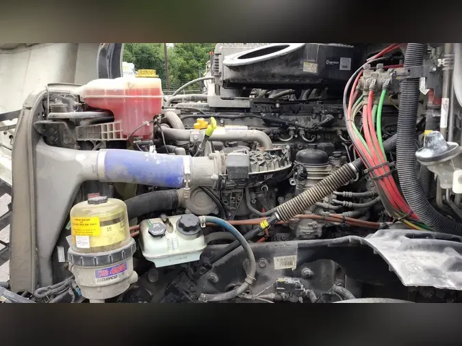 2020 Freightliner Cascadia 126