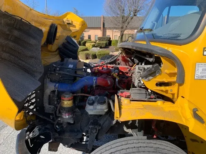 2018 Freightliner M2