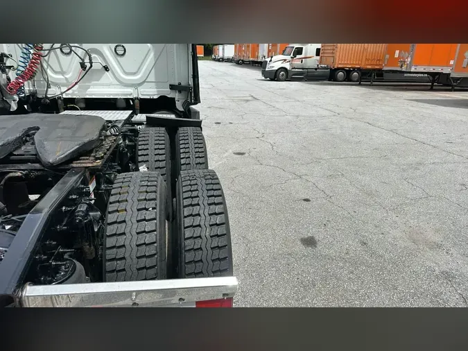 2021 Freightliner Cascadia