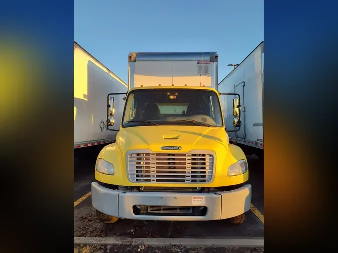 2016 FREIGHTLINER/MERCEDES M2 106