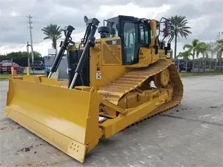 2018 CATERPILLAR D6T LGP